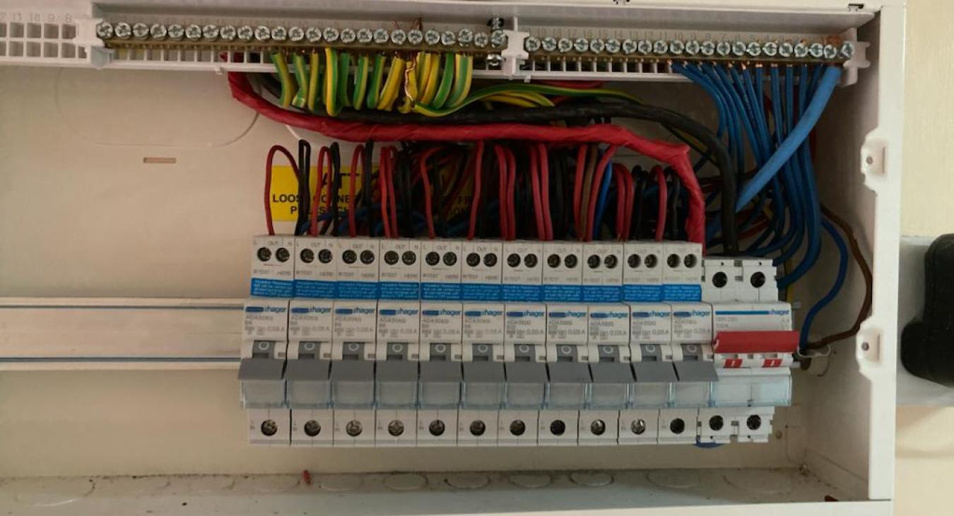 Replacement consumer unit